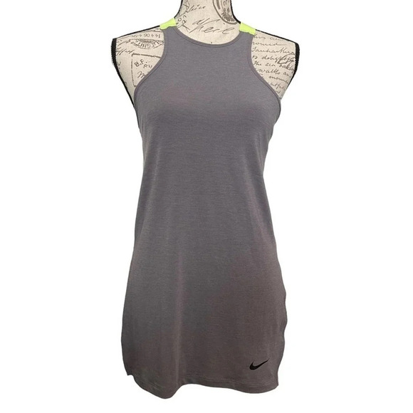 Nike Dri-Fit Gym Training Tank Top Size Small - Picture 1 of 8